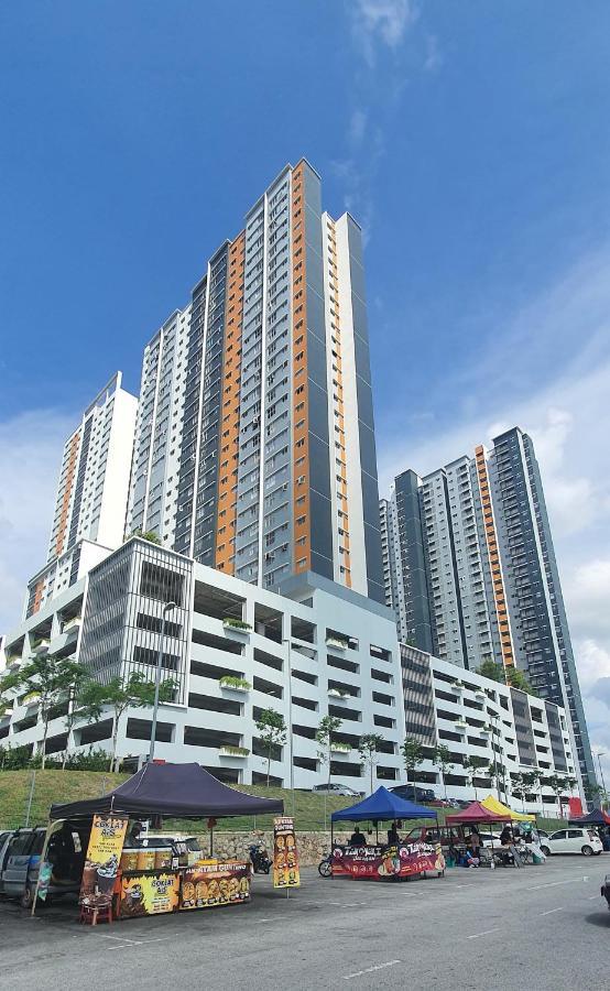 La Suite@Alanis Residence Sepang Exterior photo